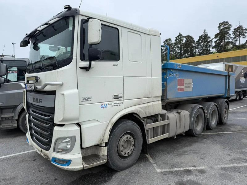 DAF XF 510 Ginaf 8x4*4 - Tipper - Euro 6 - Steering axle - Steel front suspension - Tippbil: bilde 2 DAF XF 510 Ginaf 8x4*4 - Tipper - Euro 6 - Steering axle - Steel front suspension - Tippbil: bilde 2