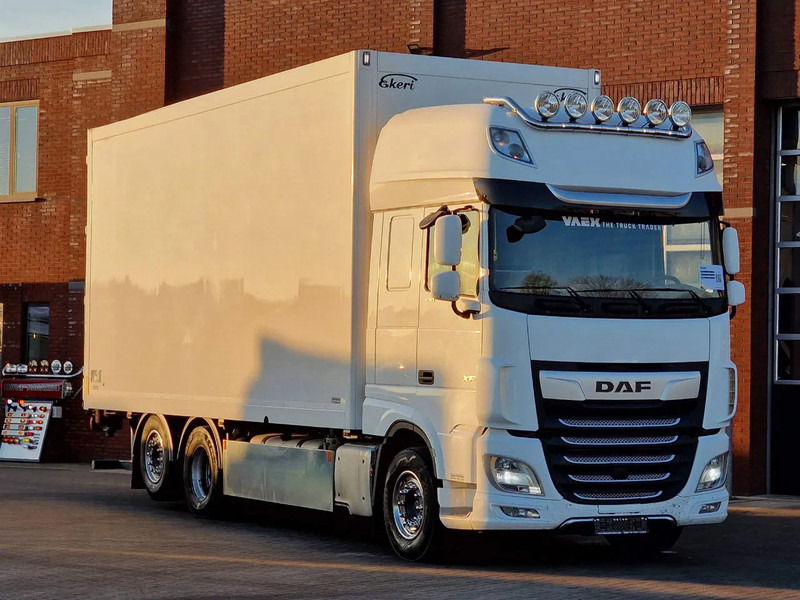 DAF XF 530 SuperSpaceCab 6x2*4 - Ekeri closed box - Loadlift -Steering axle - Full air - Skapbil: bilde 1 DAF XF 530 SuperSpaceCab 6x2*4 - Ekeri closed box - Loadlift -Steering axle - Full air - Skapbil: bilde 1
