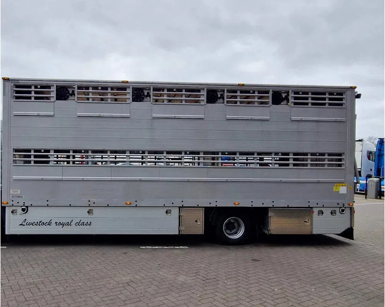 Pezzaioli 1 deck - Ventilation - 17.9M2 - Ramp - NEW box - Dyretransport lastebil: bilde 3 Pezzaioli 1 deck - Ventilation - 17.9M2 - Ramp - NEW box - Dyretransport lastebil: bilde 3