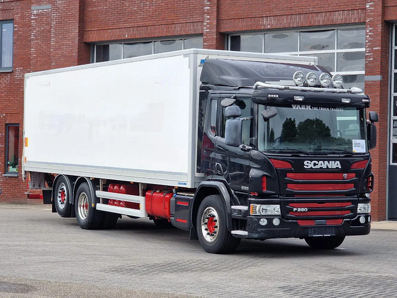 Scania P280 6x2*4 - Box - Loadlift - Low KM - Steering axle - Euro 6 - Full air - Skapbil: bilde 1 Scania P280 6x2*4 - Box - Loadlift - Low KM - Steering axle - Euro 6 - Full air - Skapbil: bilde 1