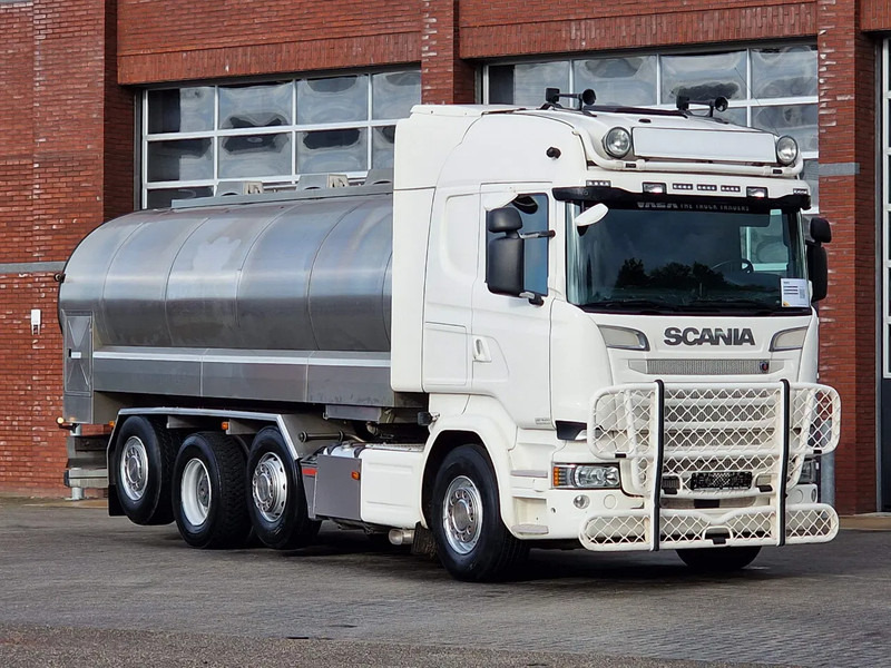 Scania R520 V8 8x2*4 - Tank - 19.000L - 4 compartments - Pump and counter - Retarder - Tankbil: bilde 1 Scania R520 V8 8x2*4 - Tank - 19.000L - 4 compartments - Pump and counter - Retarder - Tankbil: bilde 1