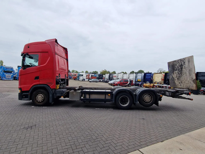 Scania S500 NGS Highline 6x2 - BDF - Full air - Loadlift - Navi - Retarder - Container-transport/ Vekselflak lastebil: bilde 4 Scania S500 NGS Highline 6x2 - BDF - Full air - Loadlift - Navi - Retarder - Container-transport/ Vekselflak lastebil: bilde 4