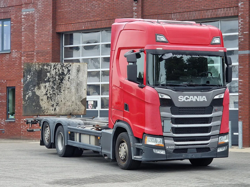 Scania S500 NGS Highline 6x2 - BDF - Full air - Loadlift - Navi - Retarder - Container-transport/ Vekselflak lastebil: bilde 1 Scania S500 NGS Highline 6x2 - BDF - Full air - Loadlift - Navi - Retarder - Container-transport/ Vekselflak lastebil: bilde 1