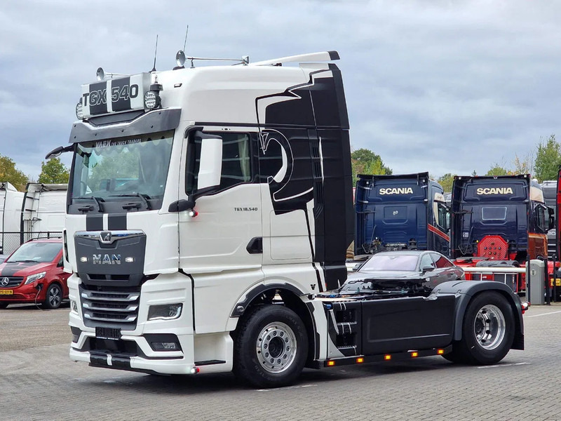 MAN TGX 18.540 GX - New - Retarder - Night clima - Alcoa - Show truck - Lightbar - - Trekkvogn: bilde 3 MAN TGX 18.540 GX - New - Retarder - Night clima - Alcoa - Show truck - Lightbar - - Trekkvogn: bilde 3