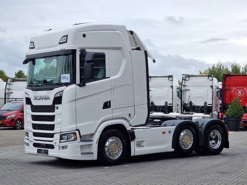 Scania 660S V8 NGS Highline 6x2/4 - New - Full spec - Retarder - Night clima - Leather - Led - Alcoa - Trekkvogn: bilde 3 Scania 660S V8 NGS Highline 6x2/4 - New - Full spec - Retarder - Night clima - Leather - Led - Alcoa - Trekkvogn: bilde 3