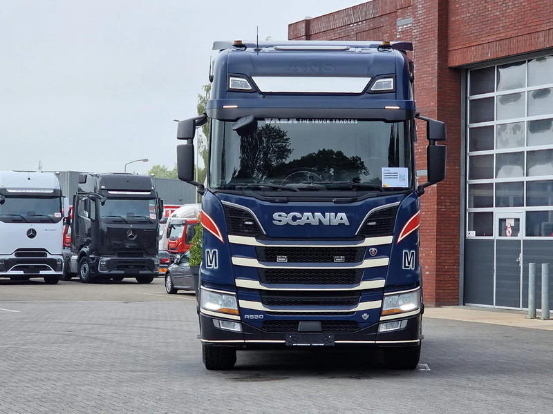 Scania R520 V8 NGS Highline 6x2 - PTO/Hydraulic - Full air - 2.95 WB - Navi - Fridge - Sliding 5th wheel - Trekkvogn: bilde 2 Scania R520 V8 NGS Highline 6x2 - PTO/Hydraulic - Full air - 2.95 WB - Navi - Fridge - Sliding 5th wheel - Trekkvogn: bilde 2