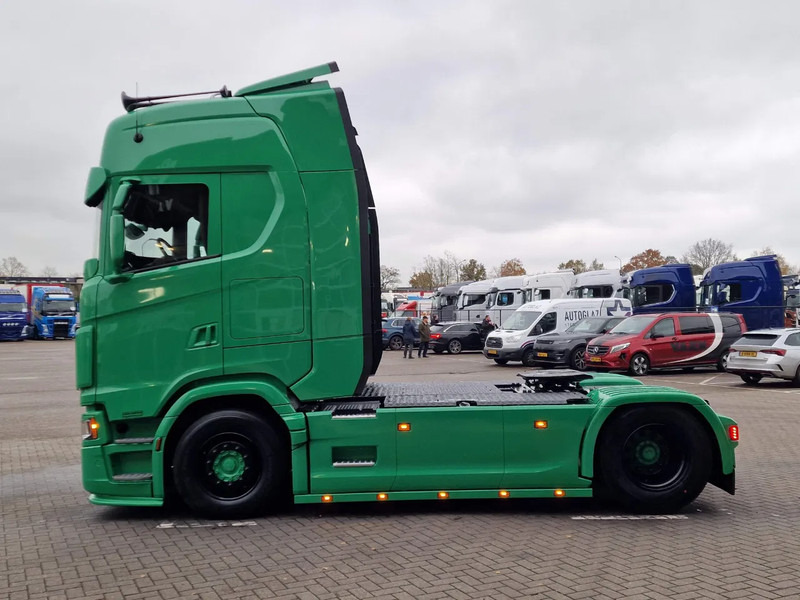 Scania S460 Highline 4x2 - NEW - Full spec - Custom exterior - Full air - Retarder - Show truck - Trekkvogn: bilde 5 Scania S460 Highline 4x2 - NEW - Full spec - Custom exterior - Full air - Retarder - Show truck - Trekkvogn: bilde 5