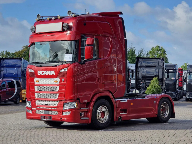 Scania S500 NGS Highline 4x2 - Retarder - Night clima - Full air - Custom interior - Full spoiler - 2 tank - Trekkvogn: bilde 3 Scania S500 NGS Highline 4x2 - Retarder - Night clima - Full air - Custom interior - Full spoiler - 2 tank - Trekkvogn: bilde 3