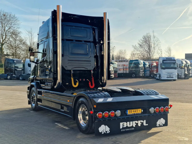 Scania T520 V8 Torpedo / Hauber - Full spec - Show truck - Retarder - Full air - Custom interior - Trekkvogn: bilde 5 Scania T520 V8 Torpedo / Hauber - Full spec - Show truck - Retarder - Full air - Custom interior - Trekkvogn: bilde 5