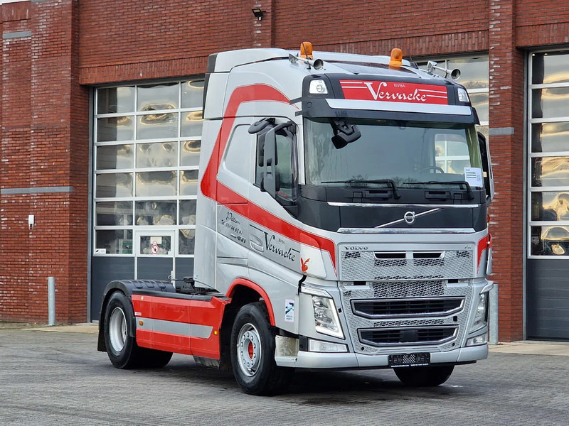 Volvo FH 13.460 Globetrotter 4x2 - PTO/Hydraulic - 2x tank - Steel/Air - Trekkvogn: bilde 1 Volvo FH 13.460 Globetrotter 4x2 - PTO/Hydraulic - 2x tank - Steel/Air - Trekkvogn: bilde 1