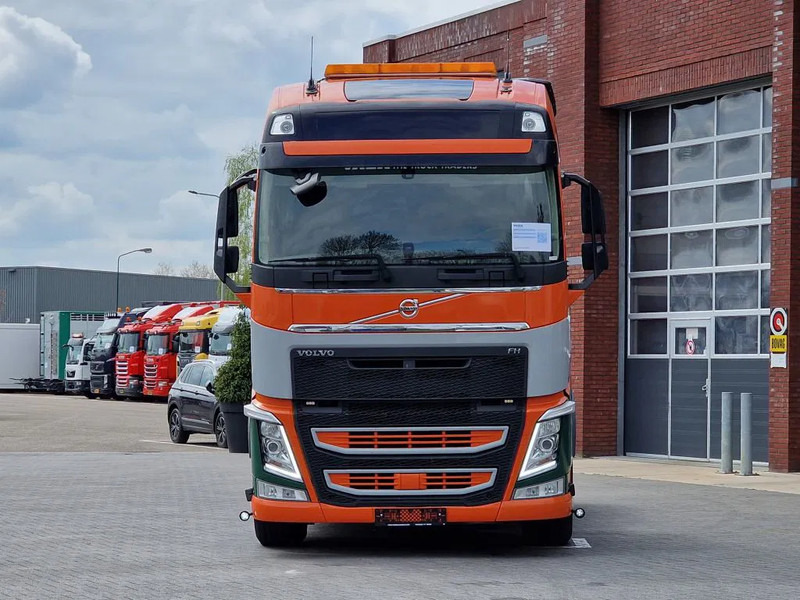 Volvo FH 13.500 6x4 - HMF 1153 K2 crane kran grua - Hydraulic - Lift axle - Euro 6 - Trekkvogn: bilde 4 Volvo FH 13.500 6x4 - HMF 1153 K2 crane kran grua - Hydraulic - Lift axle - Euro 6 - Trekkvogn: bilde 4