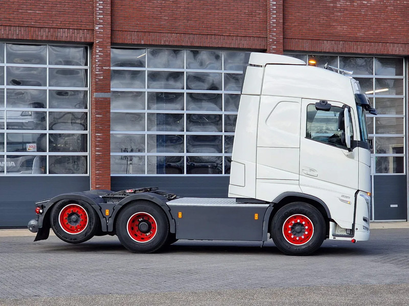 Volvo FH 13.500 Globetrotter 6x2 - I Save - 3.00 WB - PTO/Hydraulic - Full air - Custom interior - Trekkvogn: bilde 5 Volvo FH 13.500 Globetrotter 6x2 - I Save - 3.00 WB - PTO/Hydraulic - Full air - Custom interior - Trekkvogn: bilde 5