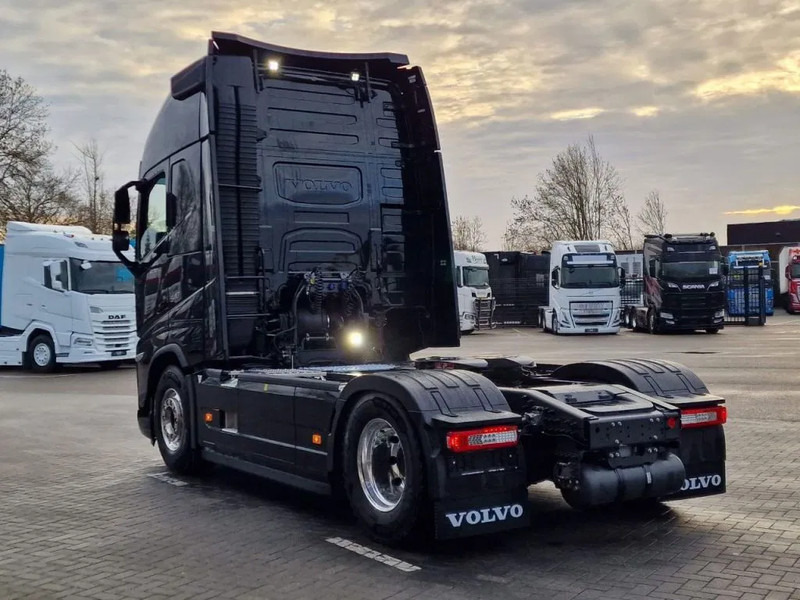 Volvo FH 13.500 Globetrotter XL 4x2 - NEW - Full spec - I parkcool - Full air - - Trekkvogn: bilde 4 Volvo FH 13.500 Globetrotter XL 4x2 - NEW - Full spec - I parkcool - Full air - - Trekkvogn: bilde 4