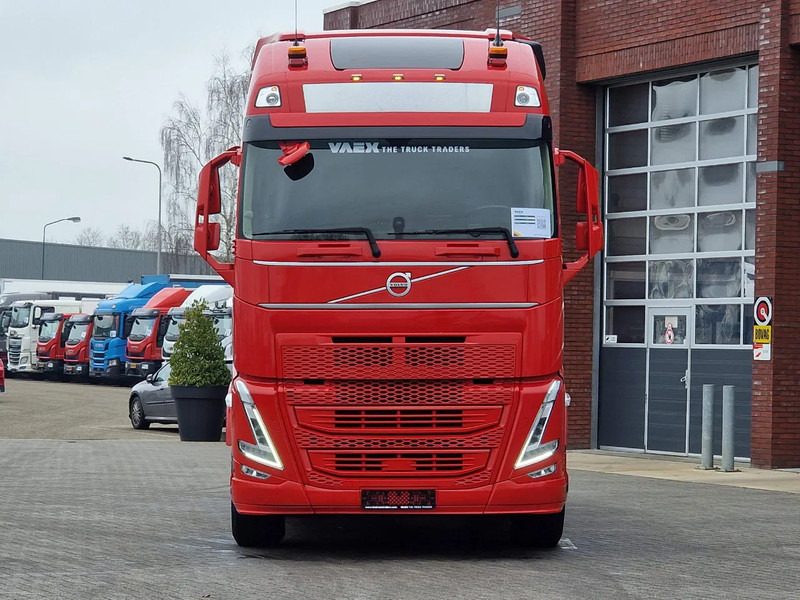 Volvo FH 13.500 Globetrotter XL 6x2 - Full air - 3.00 WB - VEB+ - Chassis cover - - Trekkvogn: bilde 2 Volvo FH 13.500 Globetrotter XL 6x2 - Full air - 3.00 WB - VEB+ - Chassis cover - - Trekkvogn: bilde 2