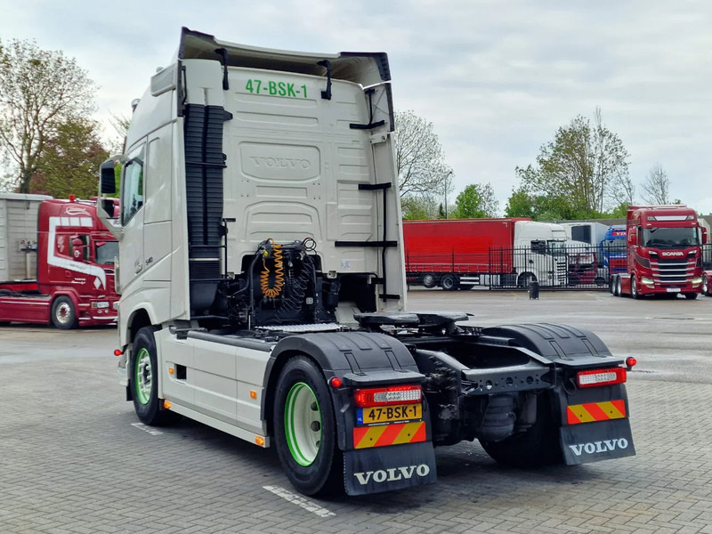 Volvo FH 13.540 Globetrotter 4x2 - Custom exterior - I parkcool - Navi - APK/TUV: 27-02-2026 - Trekkvogn: bilde 5 Volvo FH 13.540 Globetrotter 4x2 - Custom exterior - I parkcool - Navi - APK/TUV: 27-02-2026 - Trekkvogn: bilde 5