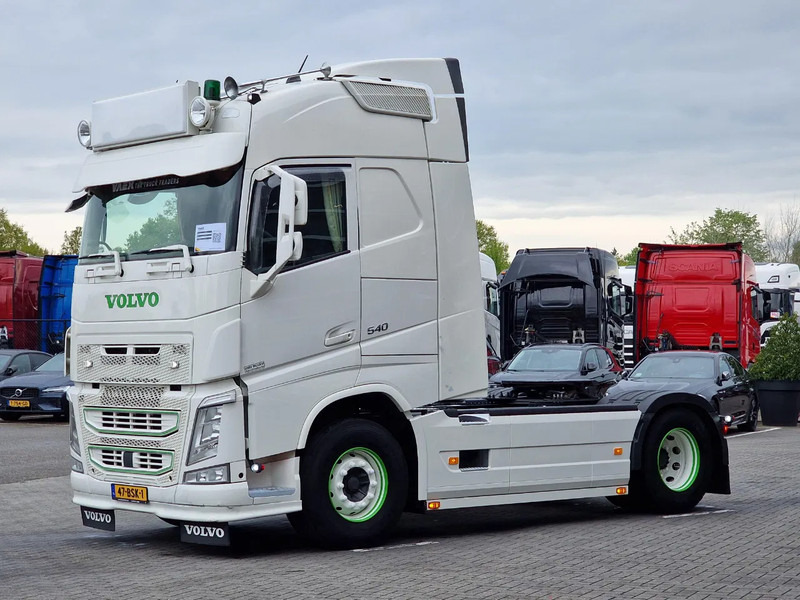 Volvo FH 13.540 Globetrotter 4x2 - Custom exterior - I parkcool - Navi - APK/TUV: 27-02-2026 - Trekkvogn: bilde 3 Volvo FH 13.540 Globetrotter 4x2 - Custom exterior - I parkcool - Navi - APK/TUV: 27-02-2026 - Trekkvogn: bilde 3