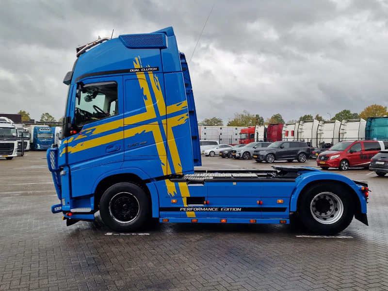 Volvo FH 13.540 Globetrotter XL 4x2 - Performance edition - I parkcool - Full air - Bull bar - Trekkvogn: bilde 4 Volvo FH 13.540 Globetrotter XL 4x2 - Performance edition - I parkcool - Full air - Bull bar - Trekkvogn: bilde 4