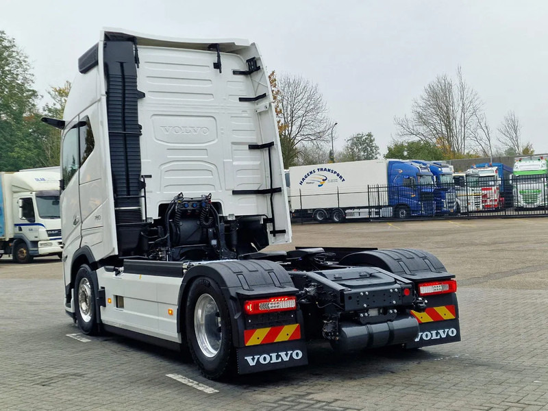 Volvo FH 16 780 Aero Globetrotter XL 4x2 - NEW - Full spec - Retarder - Full air - 2x tank - Trekkvogn: bilde 5 Volvo FH 16 780 Aero Globetrotter XL 4x2 - NEW - Full spec - Retarder - Full air - 2x tank - Trekkvogn: bilde 5