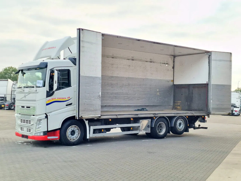 Volvo FH 13.460 lowroof 6x2 - Box with Sidedoors - 480 WB - Full air - Skapbil: bilde 4 Volvo FH 13.460 lowroof 6x2 - Box with Sidedoors - 480 WB - Full air - Skapbil: bilde 4