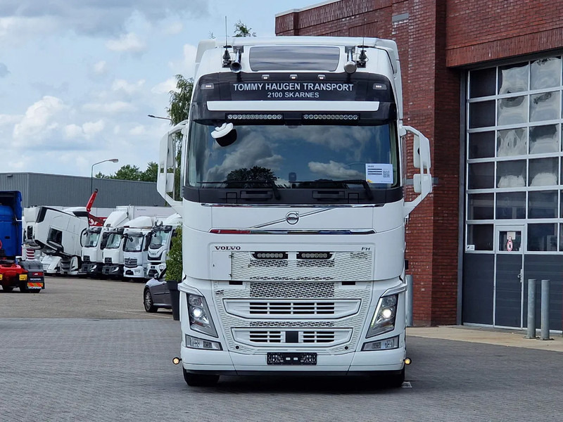 Volvo FH 13.500 Globetrotter XL 6x2 - BDF - Retarder - I parkcool - Full air - 4.90 WB - Container-transport/ Vekselflak lastebil: bilde 2 Volvo FH 13.500 Globetrotter XL 6x2 - BDF - Retarder - I parkcool - Full air - 4.90 WB - Container-transport/ Vekselflak lastebil: bilde 2