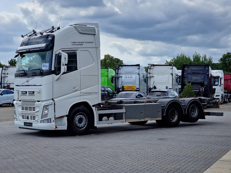 Volvo FH 13.500 Globetrotter XL 6x2 - BDF - Retarder - I parkcool - Full air - 4.90 WB - Container-transport/ Vekselflak lastebil: bilde 3 Volvo FH 13.500 Globetrotter XL 6x2 - BDF - Retarder - I parkcool - Full air - 4.90 WB - Container-transport/ Vekselflak lastebil: bilde 3