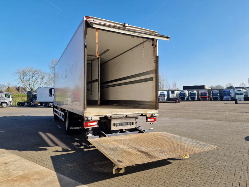 Lastebil med kjøl Volvo FM 330 4x2 - Carrier MT 18 Frigo - Loadlift - Full air - Sleepercab: bilde 6