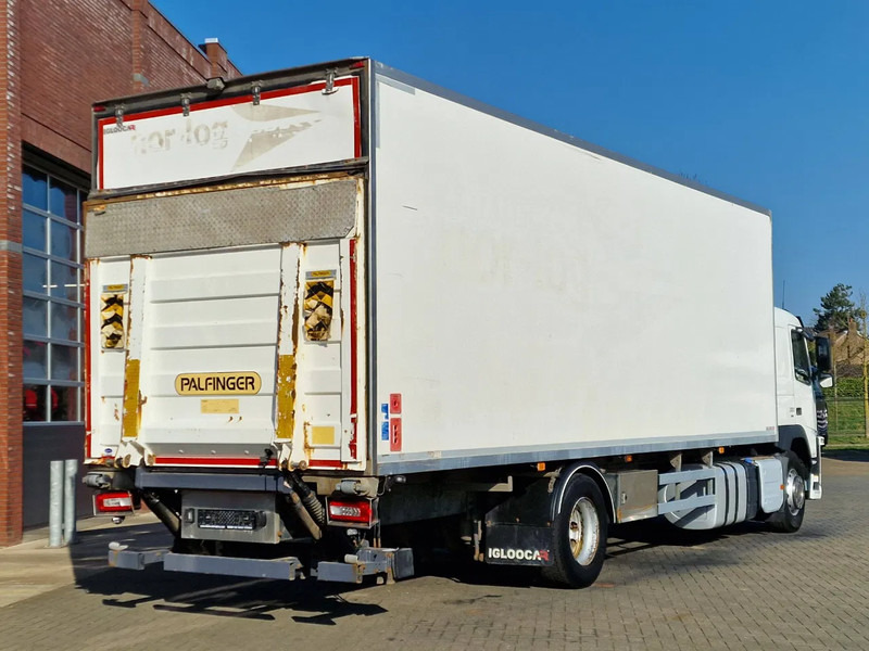 Lastebil med kjøl Volvo FM 330 4x2 - Carrier MT 18 Frigo - Loadlift - Full air - Sleepercab: bilde 9