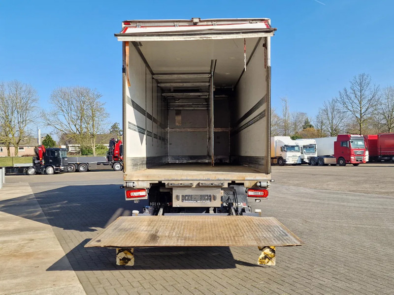 Lastebil med kjøl Volvo FM 330 4x2 - Carrier MT 18 Frigo - Loadlift - Full air - Sleepercab: bilde 8