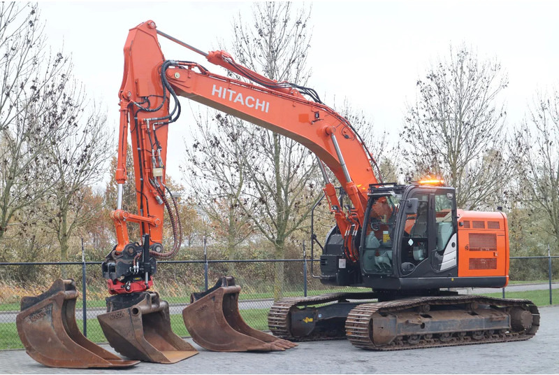 Hitachi ZX225 USRLC-6 | ROTOTILT | 3X BUCKET | TOPCON 3D MC GPS - Beltegraver: bilde 2 Hitachi ZX225 USRLC-6 | ROTOTILT | 3X BUCKET | TOPCON 3D MC GPS - Beltegraver: bilde 2