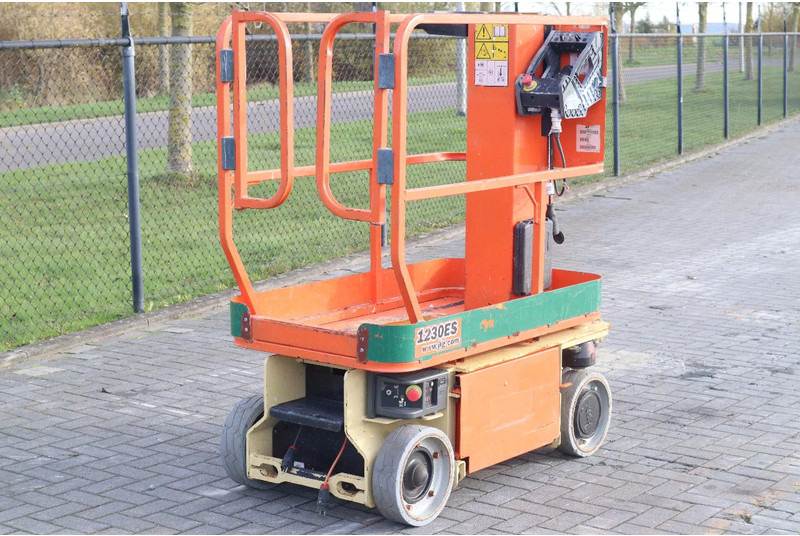 JLG 1230 ES | 5.6 METER | 230 KG - Teleskoplift: bilde 2 JLG 1230 ES | 5.6 METER | 230 KG - Teleskoplift: bilde 2