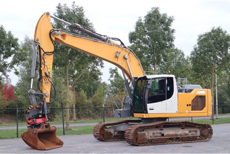 Liebherr R924 WLC | ROTOTILT R8 | BUCKET | - Beltegraver: bilde 2 Liebherr R924 WLC | ROTOTILT R8 | BUCKET | - Beltegraver: bilde 2