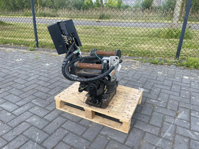 STEELWRIST X06 S40 | TILT ROTATOR | VLS | FPL | RF | NEW / UNUSED - Tiltrotator for Bygg og anlegg: bilde 1 STEELWRIST X06 S40 | TILT ROTATOR | VLS | FPL | RF | NEW / UNUSED - Tiltrotator for Bygg og anlegg: bilde 1