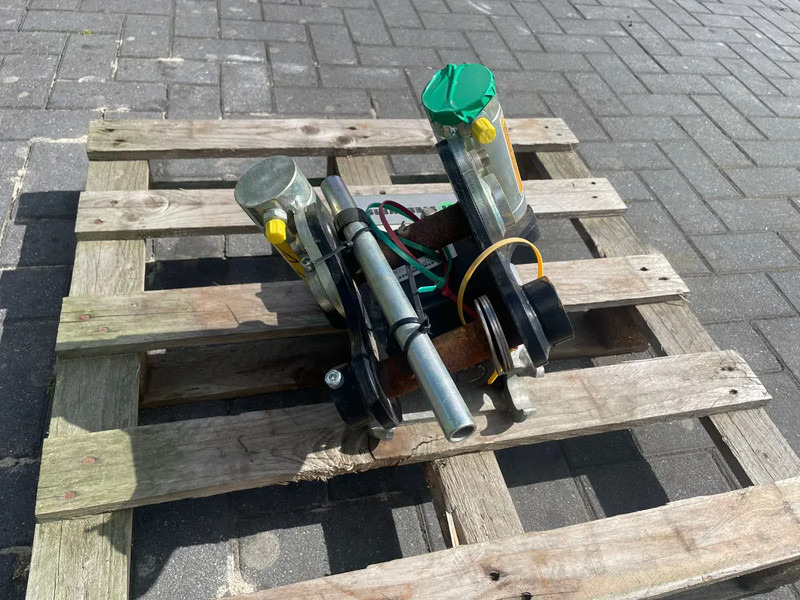 Sanderson STEELWRIST TMX S30 -180HA | TILT QUICKCOUPLER | TILTING COUPLER | NEW - Tiltrotator for Bygg og anlegg: bilde 4 Sanderson STEELWRIST TMX S30 -180HA | TILT QUICKCOUPLER | TILTING COUPLER | NEW - Tiltrotator for Bygg og anlegg: bilde 4