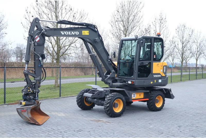 Volvo EW60E | DEMO | 30 KM/H | ROTOTILT + GRIPPER | BUCKET - Hjulgraver: bilde 2 Volvo EW60E | DEMO | 30 KM/H | ROTOTILT + GRIPPER | BUCKET - Hjulgraver: bilde 2