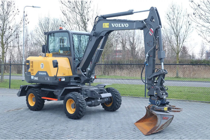 Volvo EW60E | DEMO | 30 KM/H | ROTOTILT + GRIPPER | BUCKET - Hjulgraver: bilde 5 Volvo EW60E | DEMO | 30 KM/H | ROTOTILT + GRIPPER | BUCKET - Hjulgraver: bilde 5