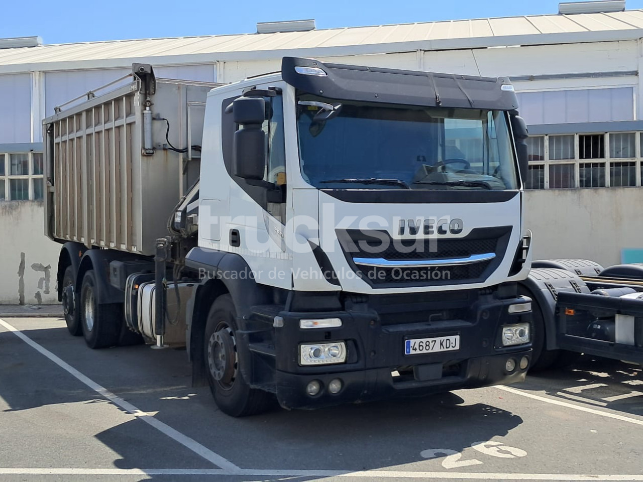 IVECO AT260SY/PS 360CV ejes 6x2*4 - Tippbil, Kranbil: bilde 1 IVECO AT260SY/PS 360CV ejes 6x2*4 - Tippbil, Kranbil: bilde 1