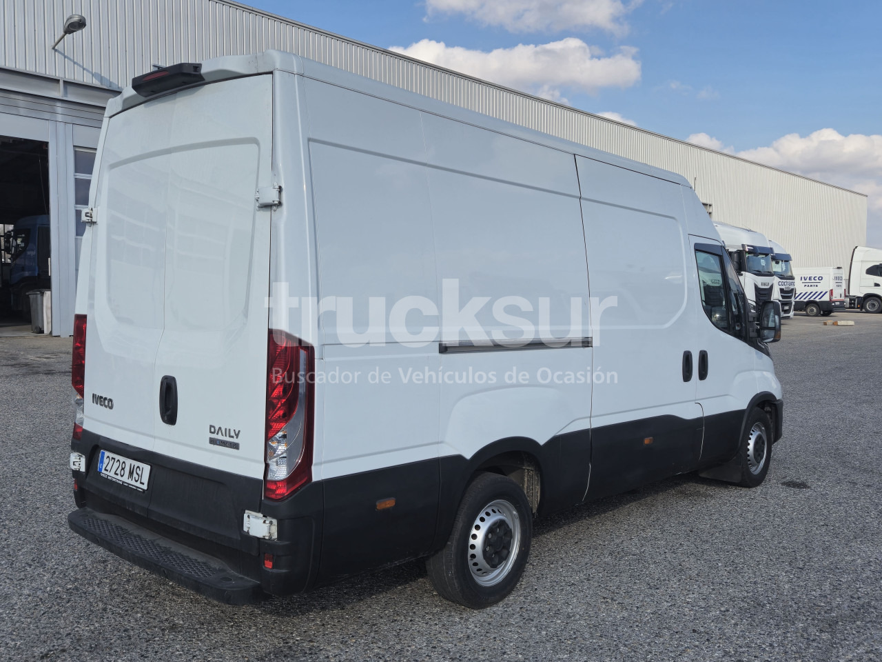 IVECO DAILY 35S16A8V - Varebil med skap: bilde 2 IVECO DAILY 35S16A8V - Varebil med skap: bilde 2