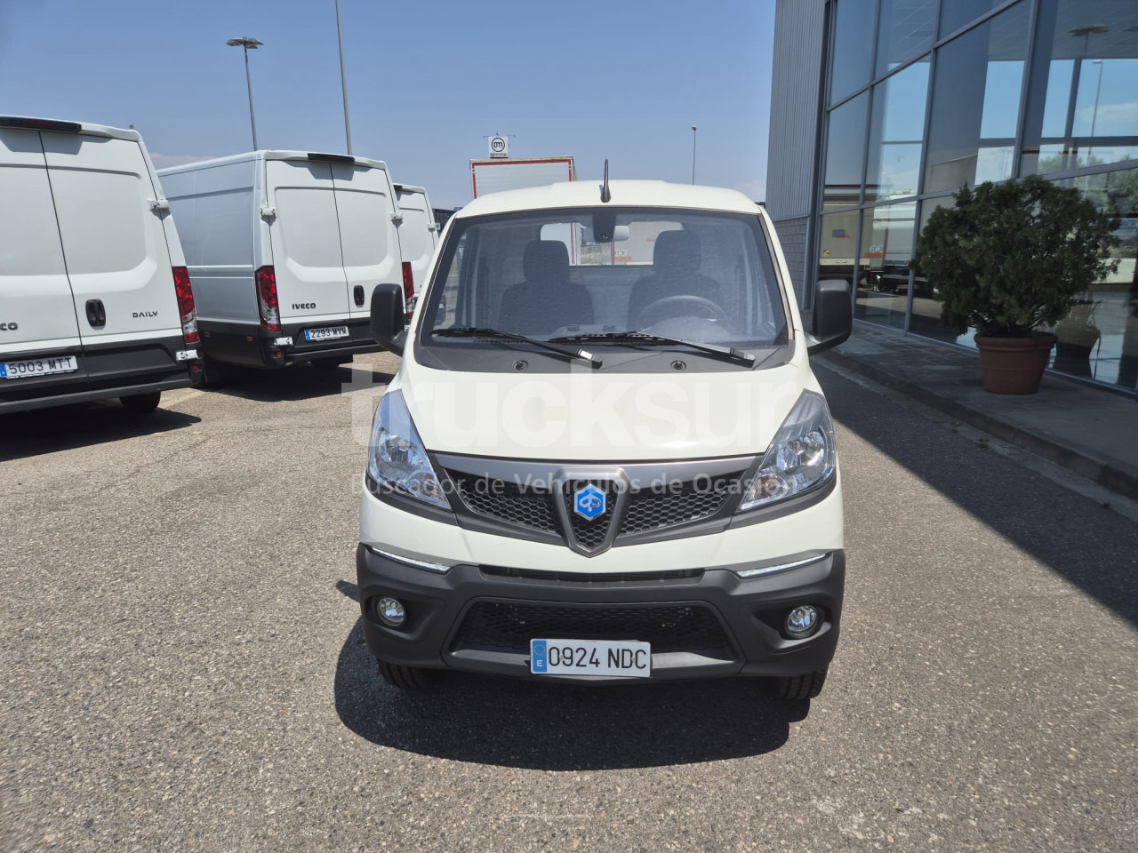 IVECO PIAGGIO PORTER 1.5I LONG RANGE - Varebil med plan: bilde 4 IVECO PIAGGIO PORTER 1.5I LONG RANGE - Varebil med plan: bilde 4