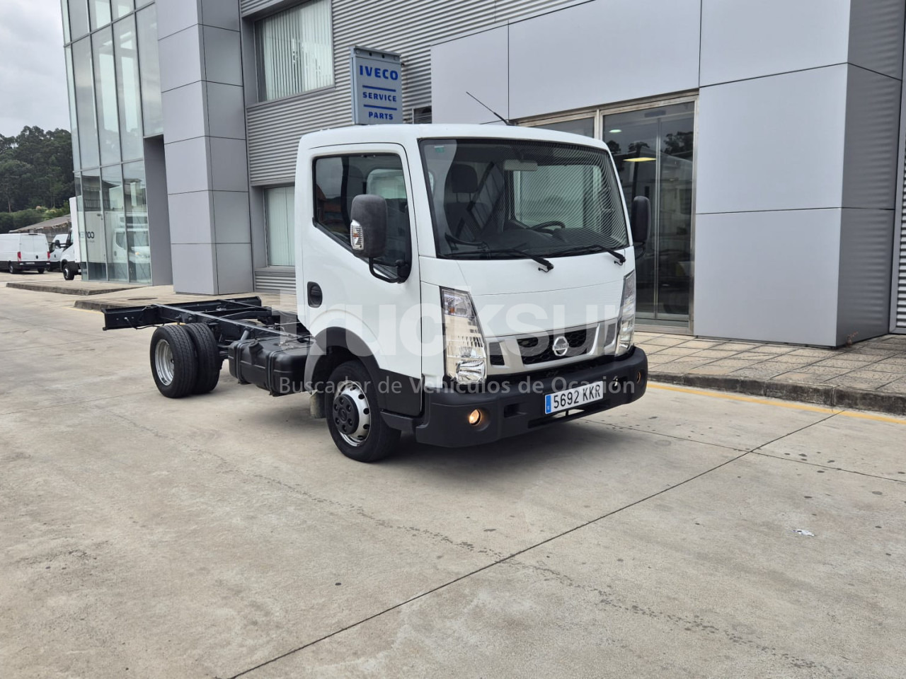 NISSAN NT 400 - Chassis lastebil: bilde 2 NISSAN NT 400 - Chassis lastebil: bilde 2