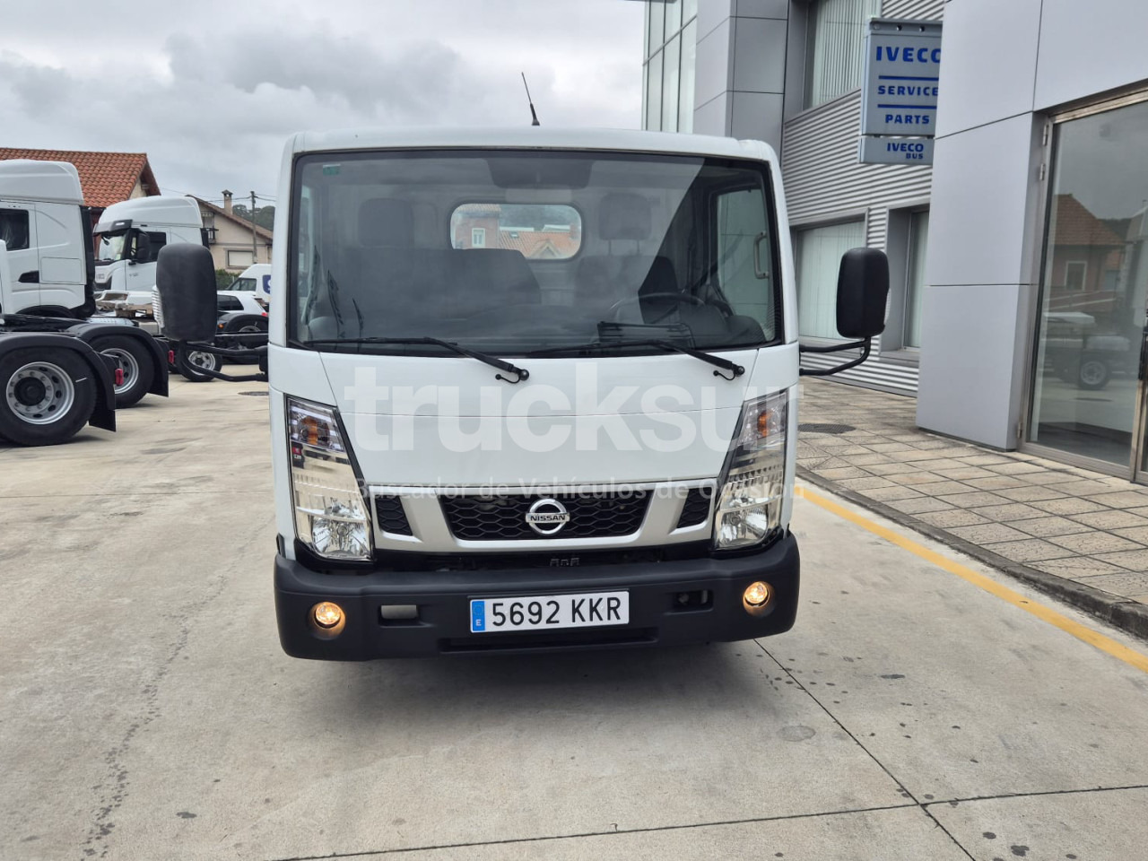 NISSAN NT 400 - Chassis lastebil: bilde 3 NISSAN NT 400 - Chassis lastebil: bilde 3
