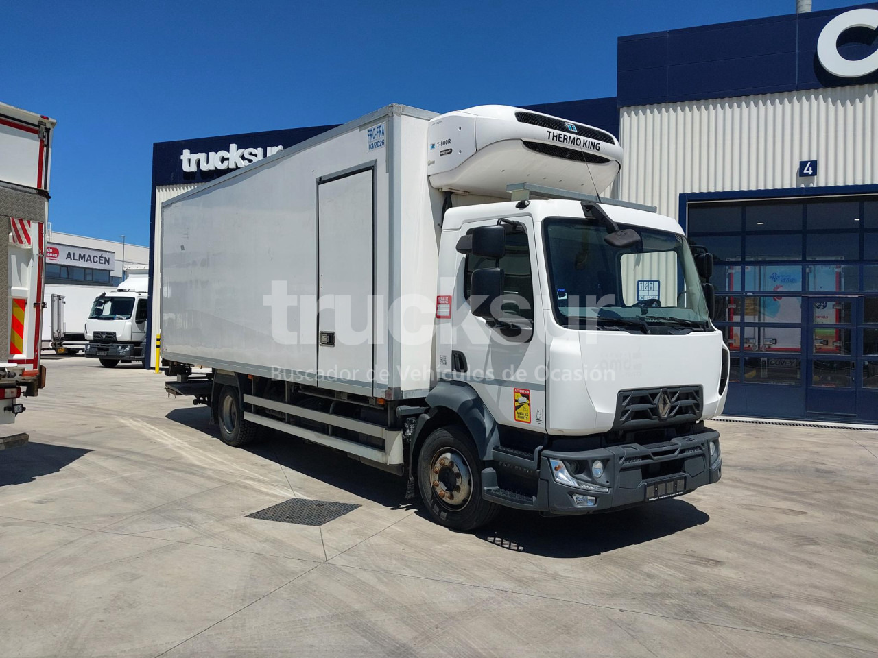 RENAULT D13.240 - Lastebil med kjøl: bilde 2 RENAULT D13.240 - Lastebil med kjøl: bilde 2