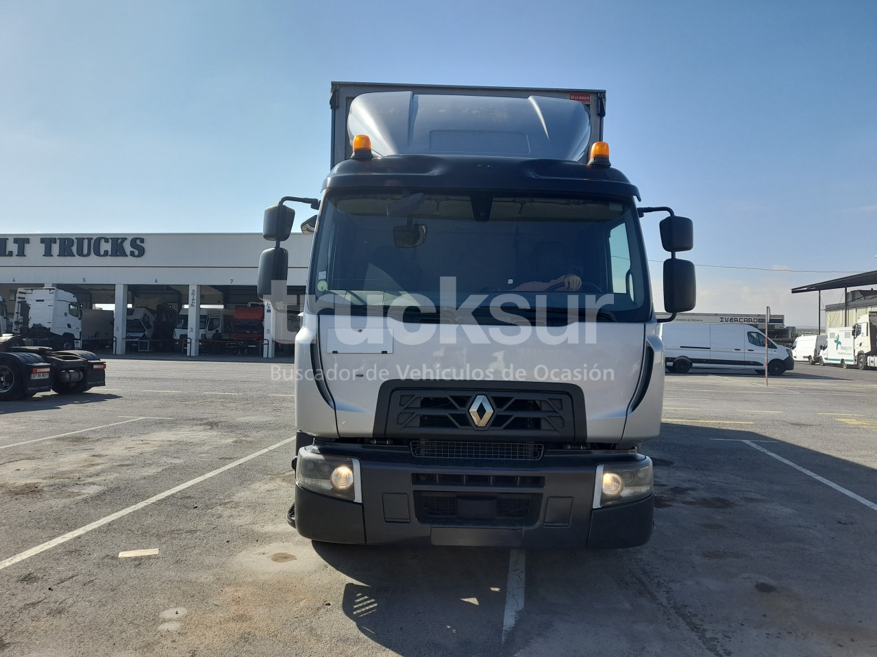 RENAULT D320.26 ejes 6x2*4 - Kapellbil: bilde 3 RENAULT D320.26 ejes 6x2*4 - Kapellbil: bilde 3