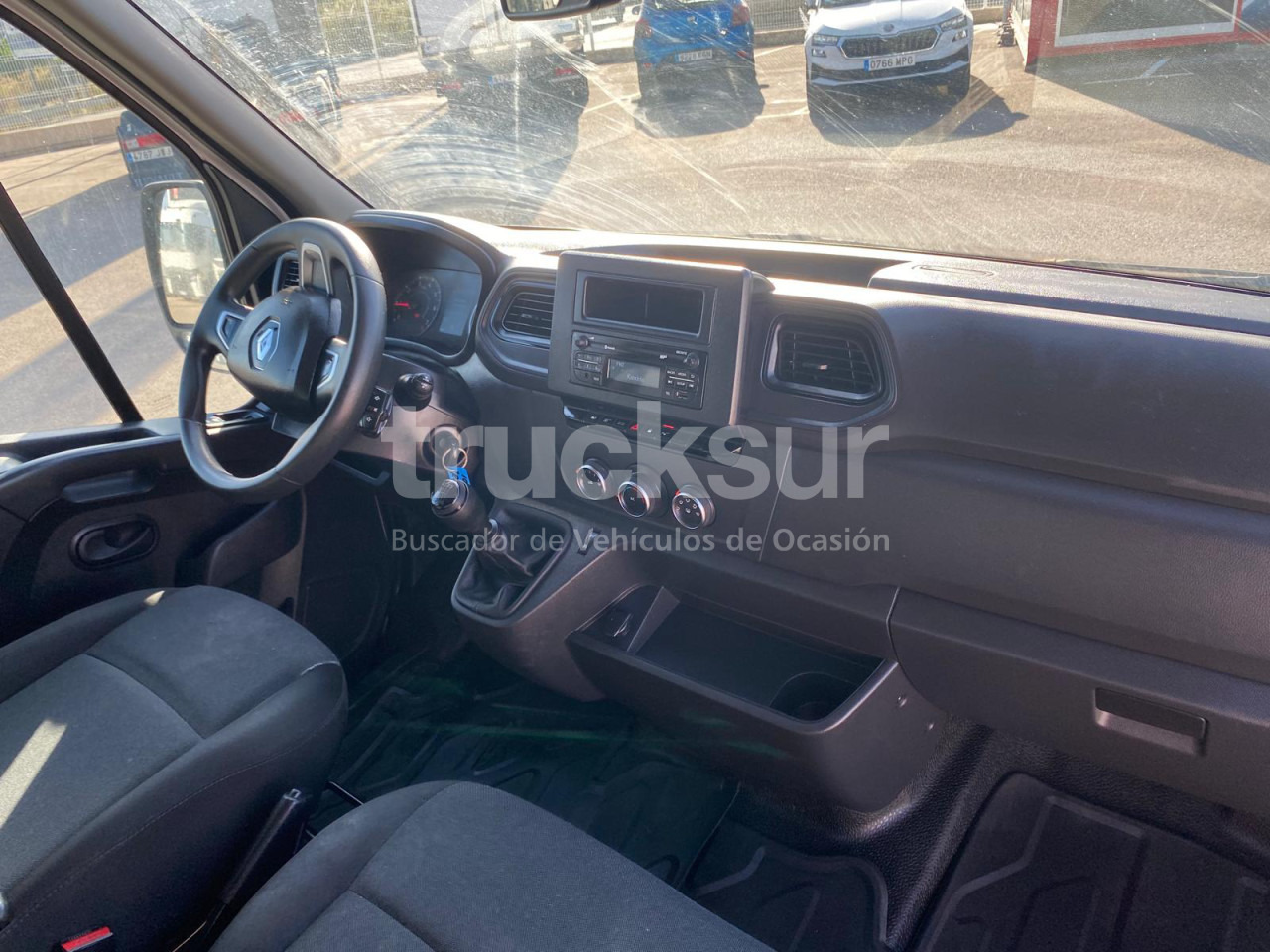 Varebil med skap RENAULT MASTER 150.35: bilde 8 Varebil med skap RENAULT MASTER 150.35: bilde 8