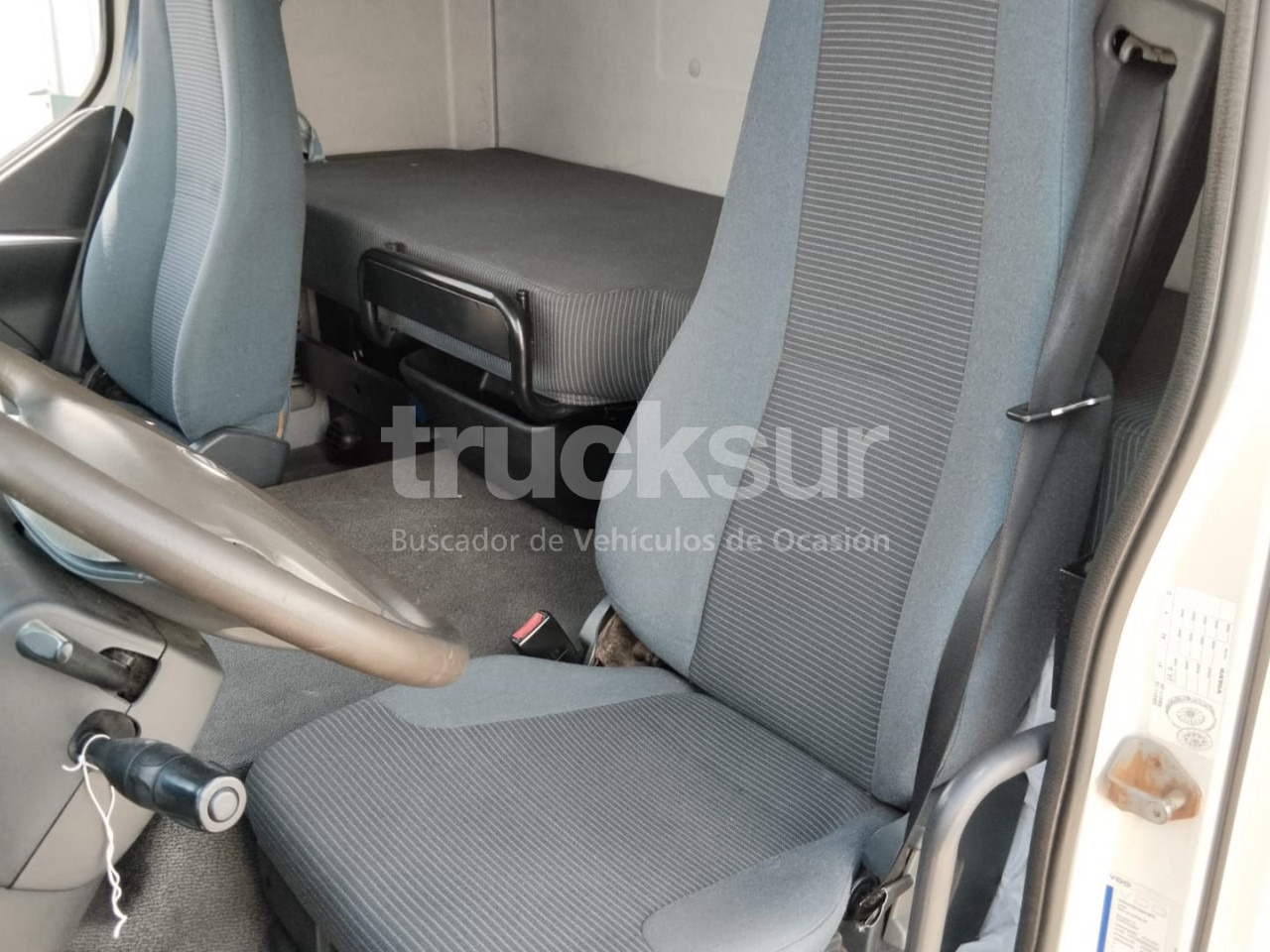 VOLVO FL290 - Lastebil med kjøl: bilde 4 VOLVO FL290 - Lastebil med kjøl: bilde 4