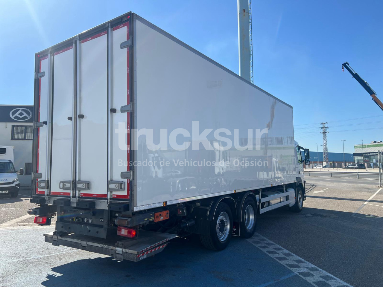 VOLVO FM450 ejes 6x2*4 - Lastebil med kjøl: bilde 3 VOLVO FM450 ejes 6x2*4 - Lastebil med kjøl: bilde 3