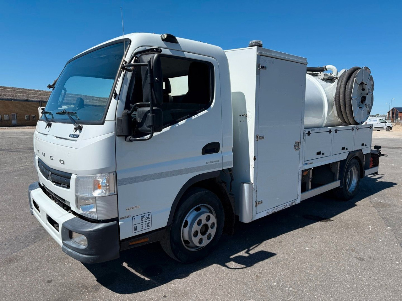 FUSO Canter 9C18 Duonic Rioned 3500 l. Kombi Euro 6 - Vakuum lastebil: bilde 1 FUSO Canter 9C18 Duonic Rioned 3500 l. Kombi Euro 6 - Vakuum lastebil: bilde 1