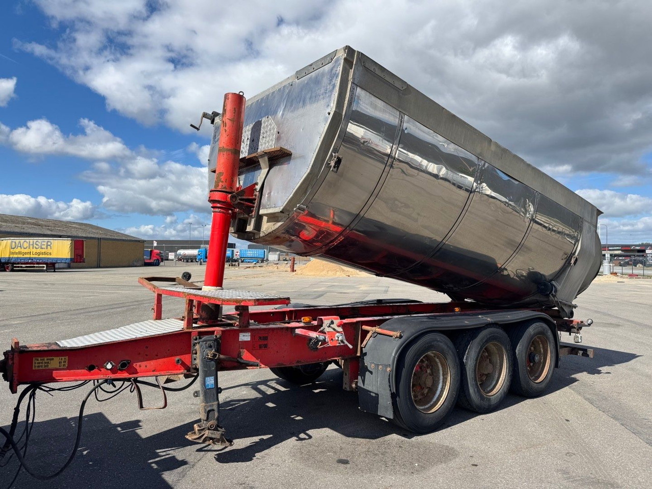 Kel-Berg 3 axle Asphalt tipper / Asphalt Kipper - Tipphenger: bilde 1 Kel-Berg 3 axle Asphalt tipper / Asphalt Kipper - Tipphenger: bilde 1