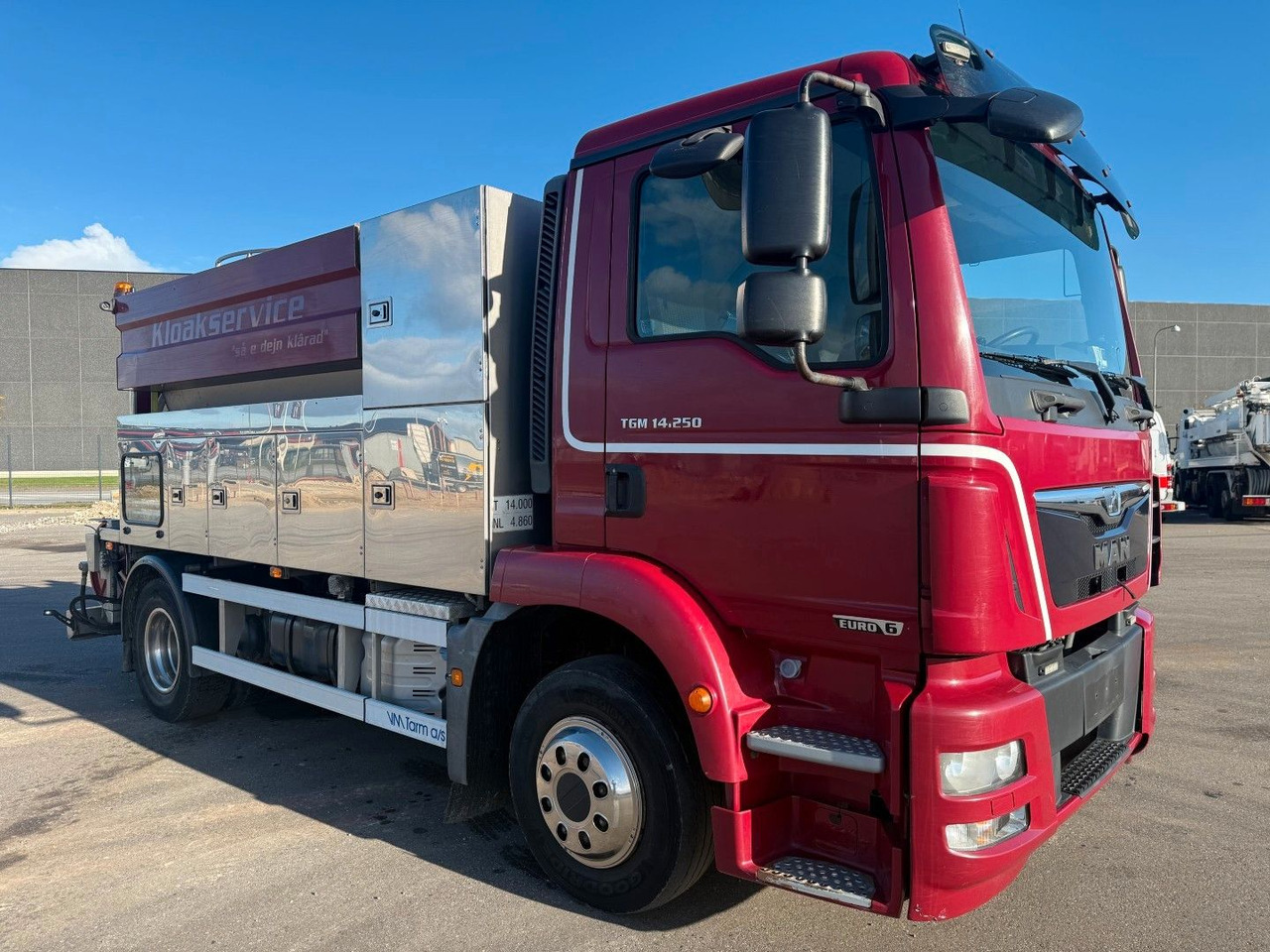 MAN TGM 14.250 VM-Tarm Stainless Steel 4000 l. Kombi - Vakuum lastebil: bilde 2 MAN TGM 14.250 VM-Tarm Stainless Steel 4000 l. Kombi - Vakuum lastebil: bilde 2