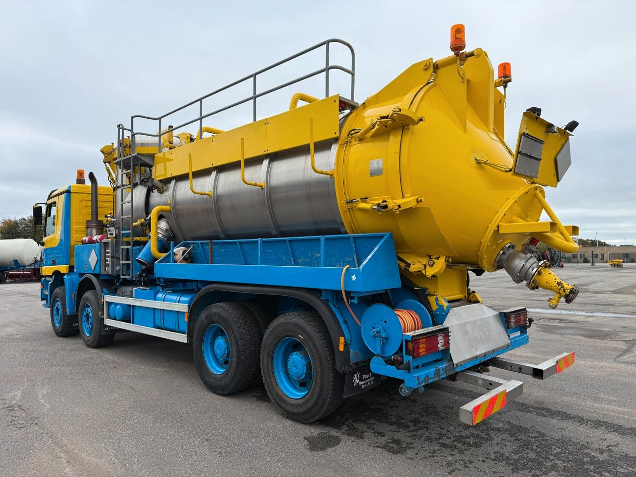 Mercedes-Benz Actros 4140 8x4 KOKS MEGAVAC 8000 ADR Dry Vac - Vakuum lastebil: bilde 4 Mercedes-Benz Actros 4140 8x4 KOKS MEGAVAC 8000 ADR Dry Vac - Vakuum lastebil: bilde 4