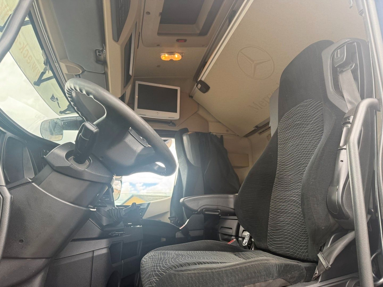 Mercedes-Benz Arocs 3253 8x26 Euro 6 Chassis / Fahrgestell - Chassis lastebil: bilde 5 Mercedes-Benz Arocs 3253 8x26 Euro 6 Chassis / Fahrgestell - Chassis lastebil: bilde 5
